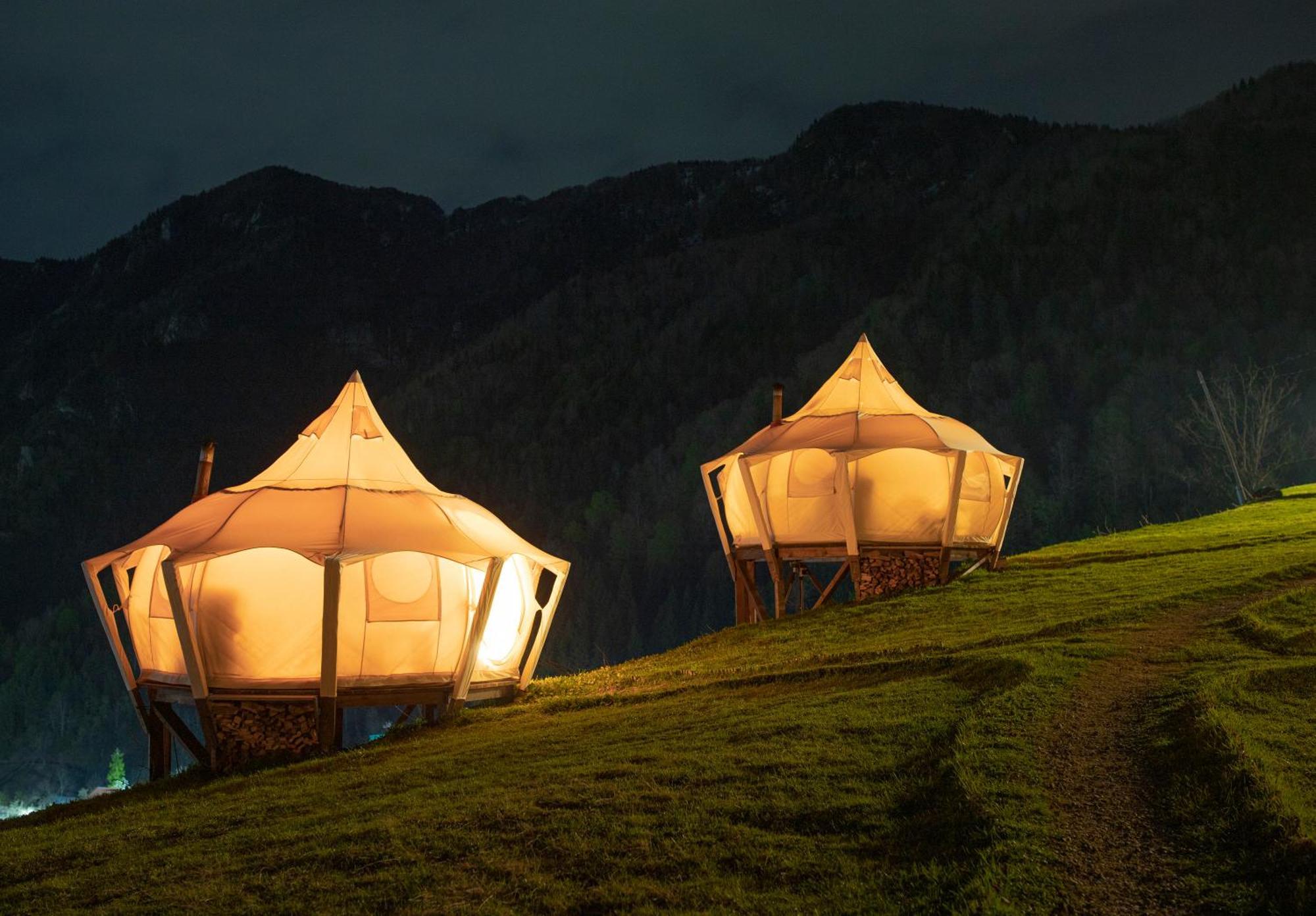 Отель Glamping Tago Khulo Экстерьер фото