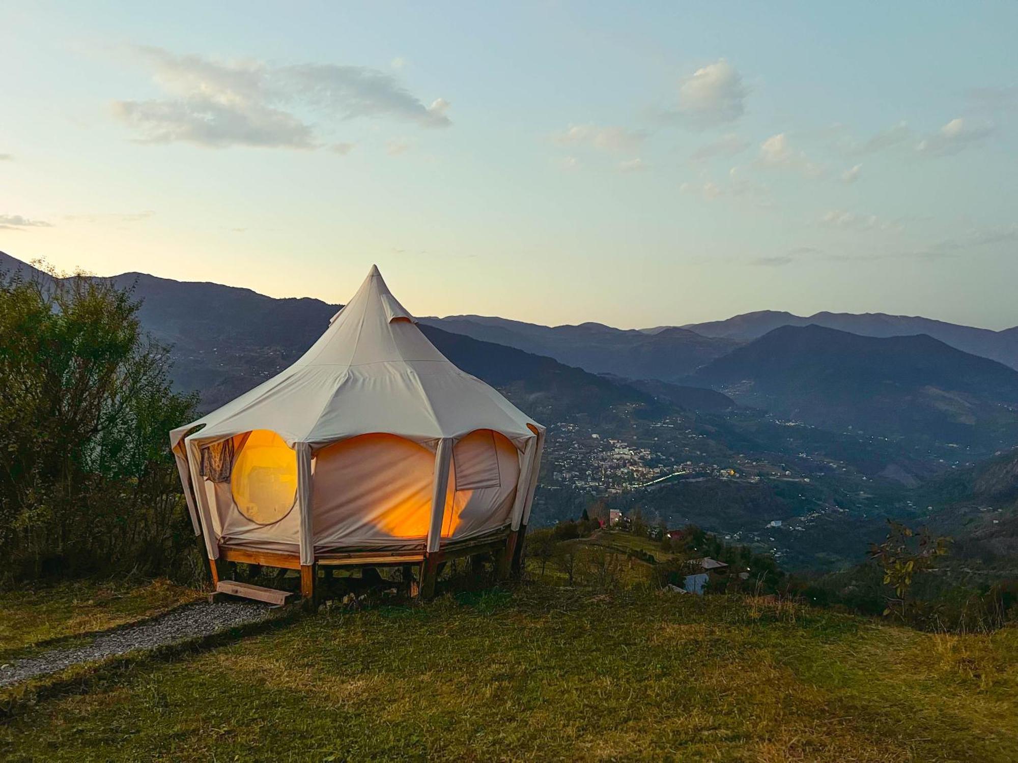 Отель Glamping Tago Khulo Экстерьер фото